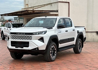 Toyota Hilux IX