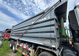 Shacman (Shaanxi) 8×4 SX33186T366C