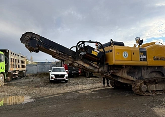 KOMATSU BR380JG